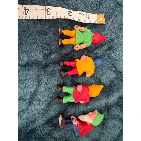 Vintage Miniature Garden Gnome Figurines Set of 4 Colorful Fairy Garden Decor 2" - Picture 3 of 4